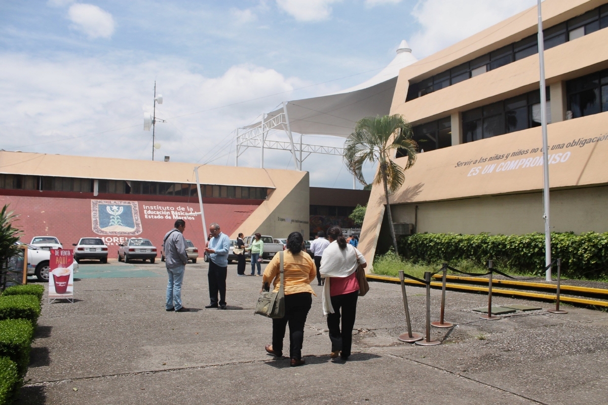 Profesores destacados exigen entrega de su aumento salarial