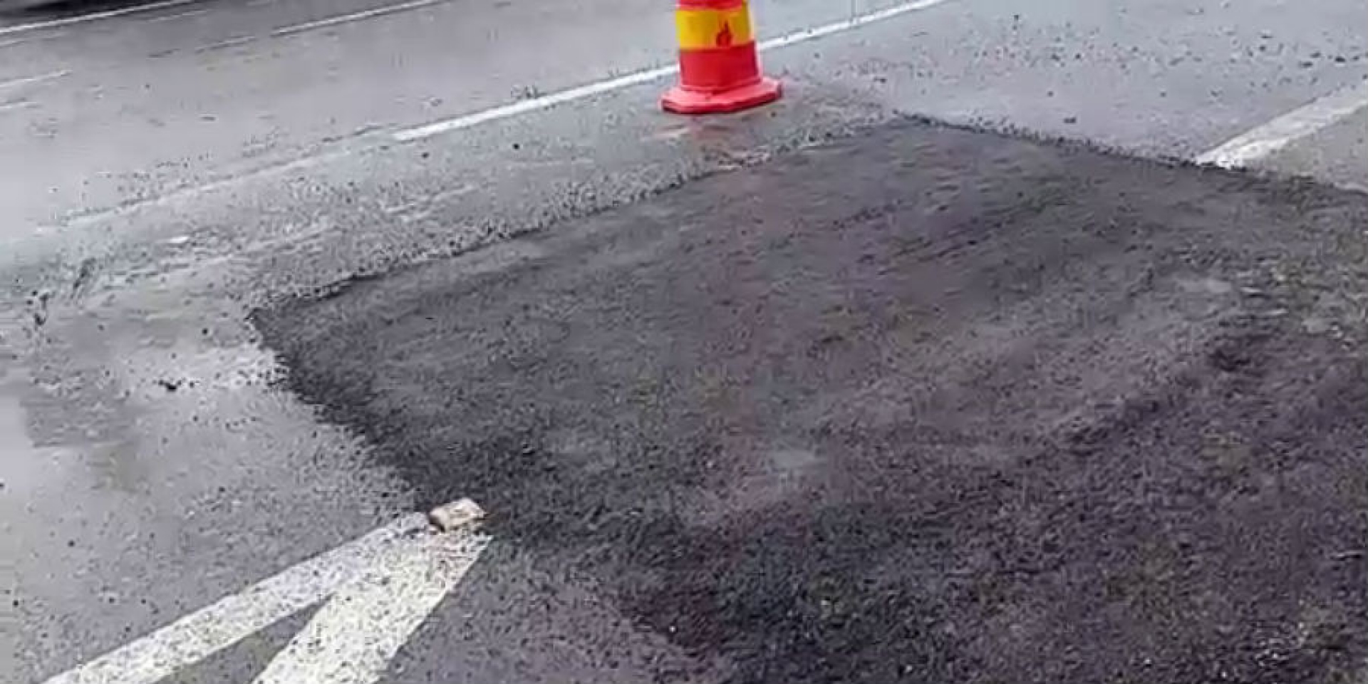 Cubren hundimiento en paso exprés