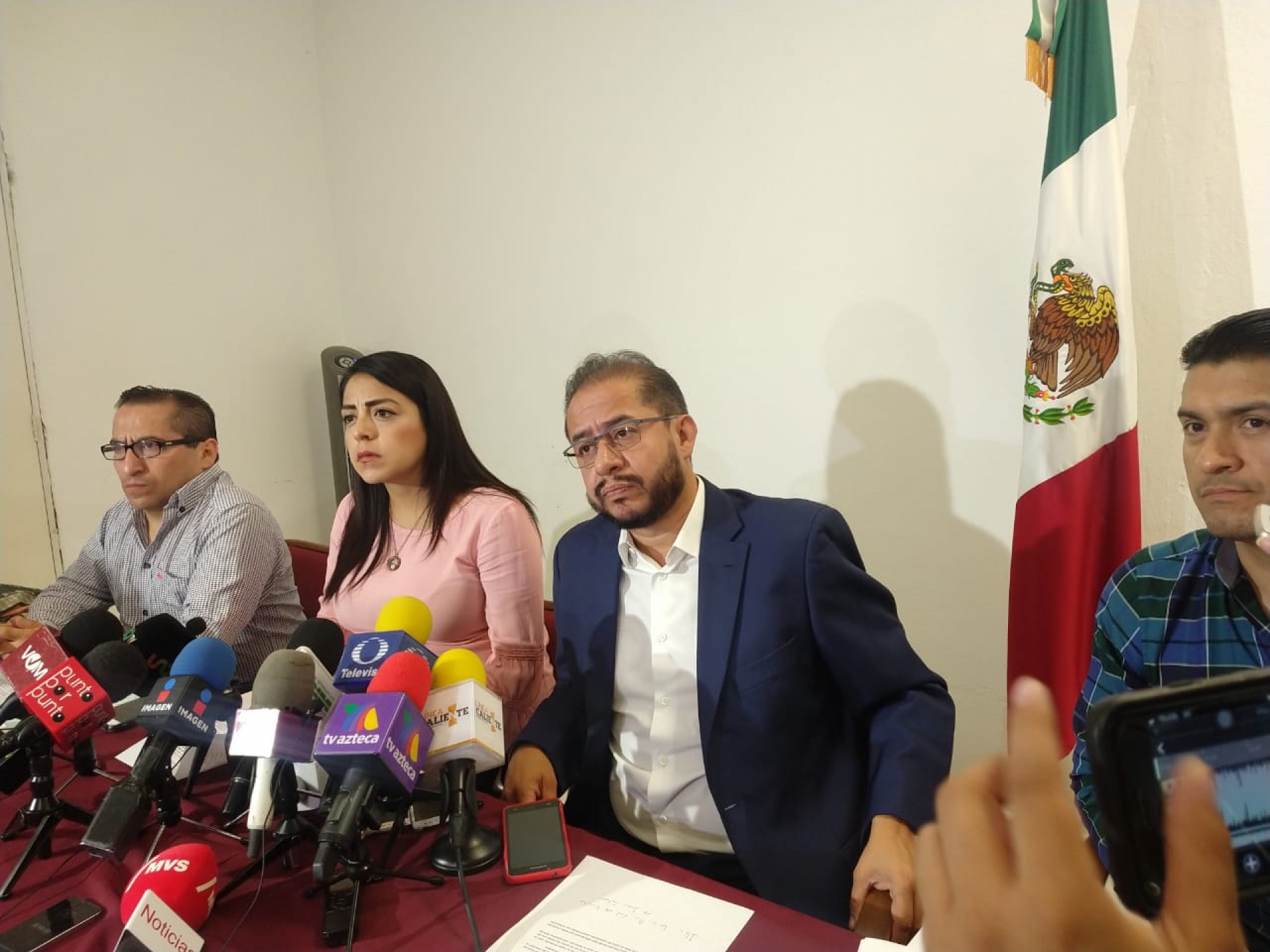 Señalan autoridades que no se dará de baja a becarios de 'Jóvenes construyendo el futuro'