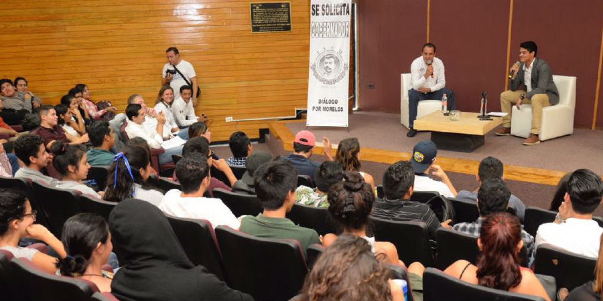 Acude candidato a gobernador por la coalición 'Juntos Haremos Historia' a encuentro con estudiantes de la UAEM
