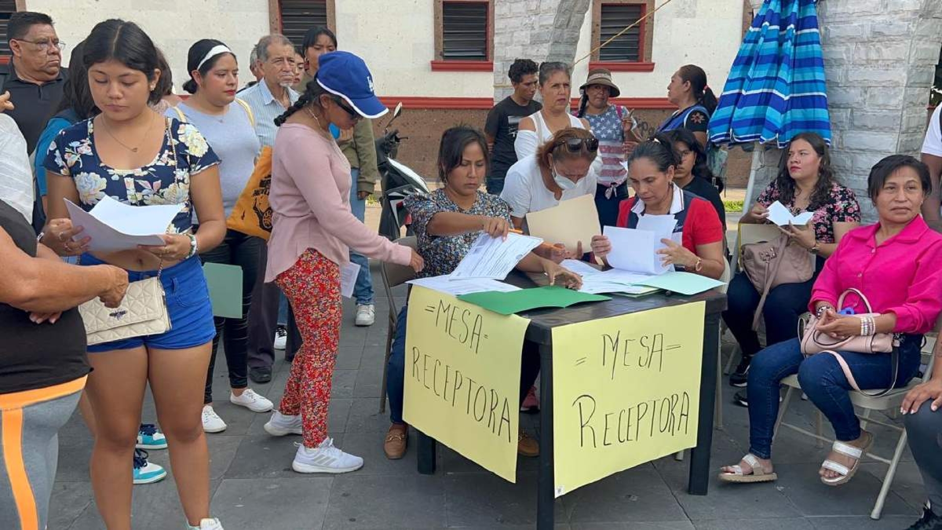 Buscan salvar estudios de 500 estudiantes en Yautepec