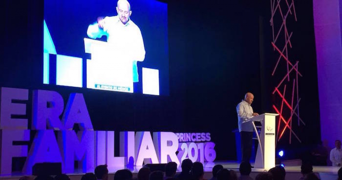 Carlos Salinas de Gortari pide dejar el neoliberalismo y populismo; usuarios de redes sociales lo critican
