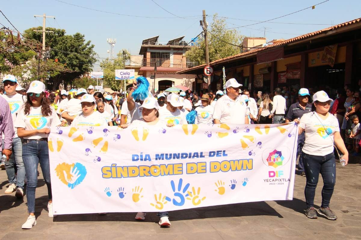 Realizan desfile de la primavera y del Día Mundial del Síndrome de Down en Yecapixtla