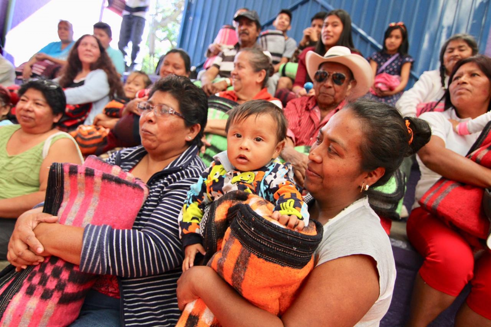 Continúa DIF Morelos campaña “Por un Morelos sin Frio”