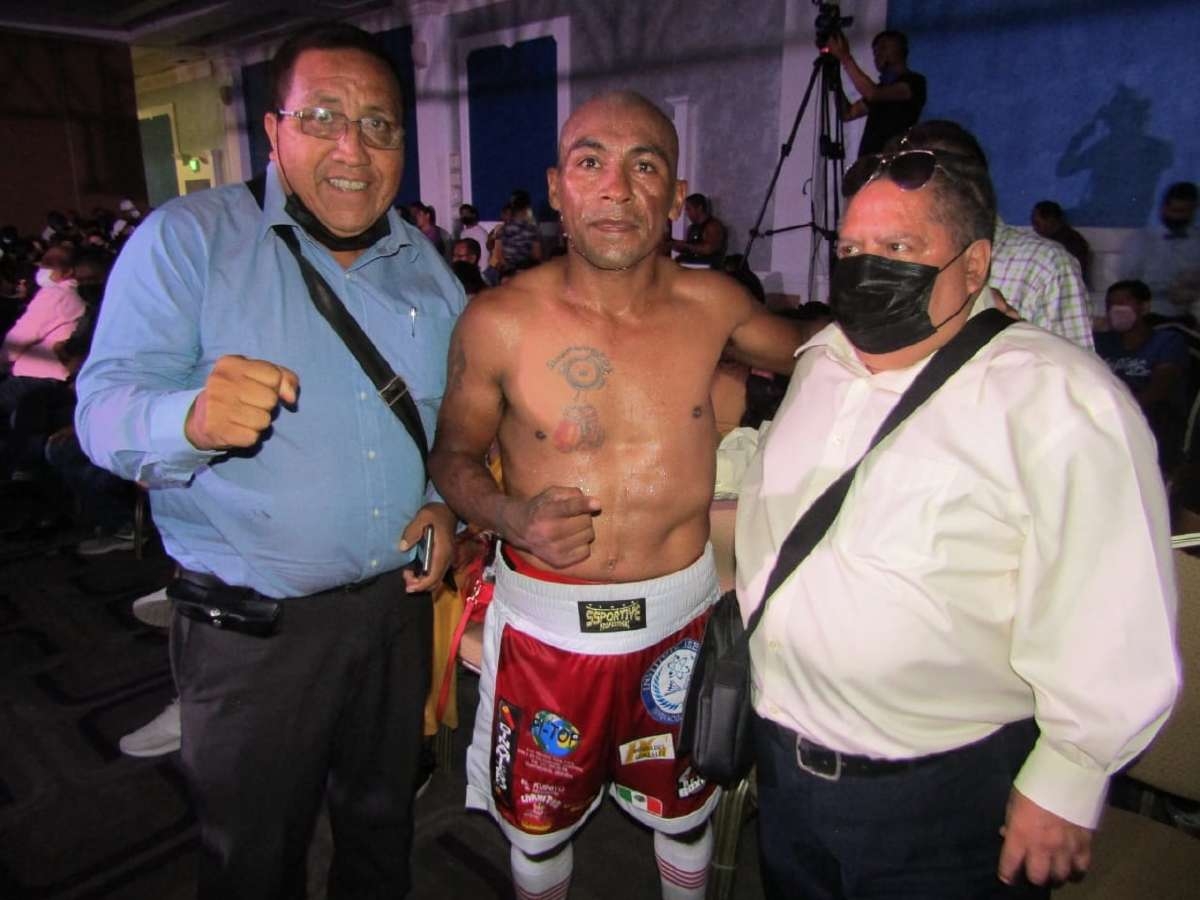 Walter Hernández, presente en la función Comando Mexicano