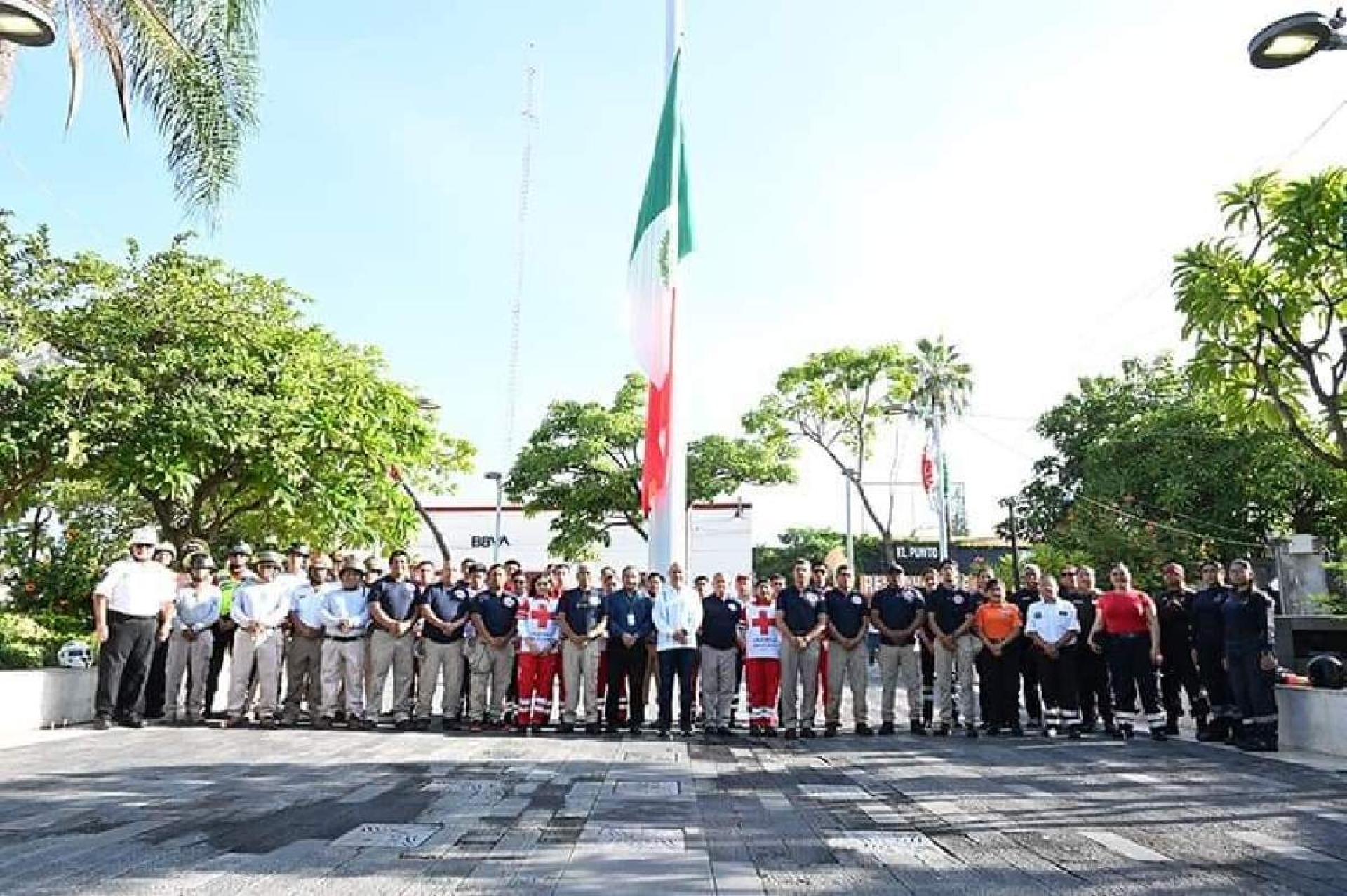 Rinden homenaje en Cuautla a víctimas de los sismos de 1985 y 2017