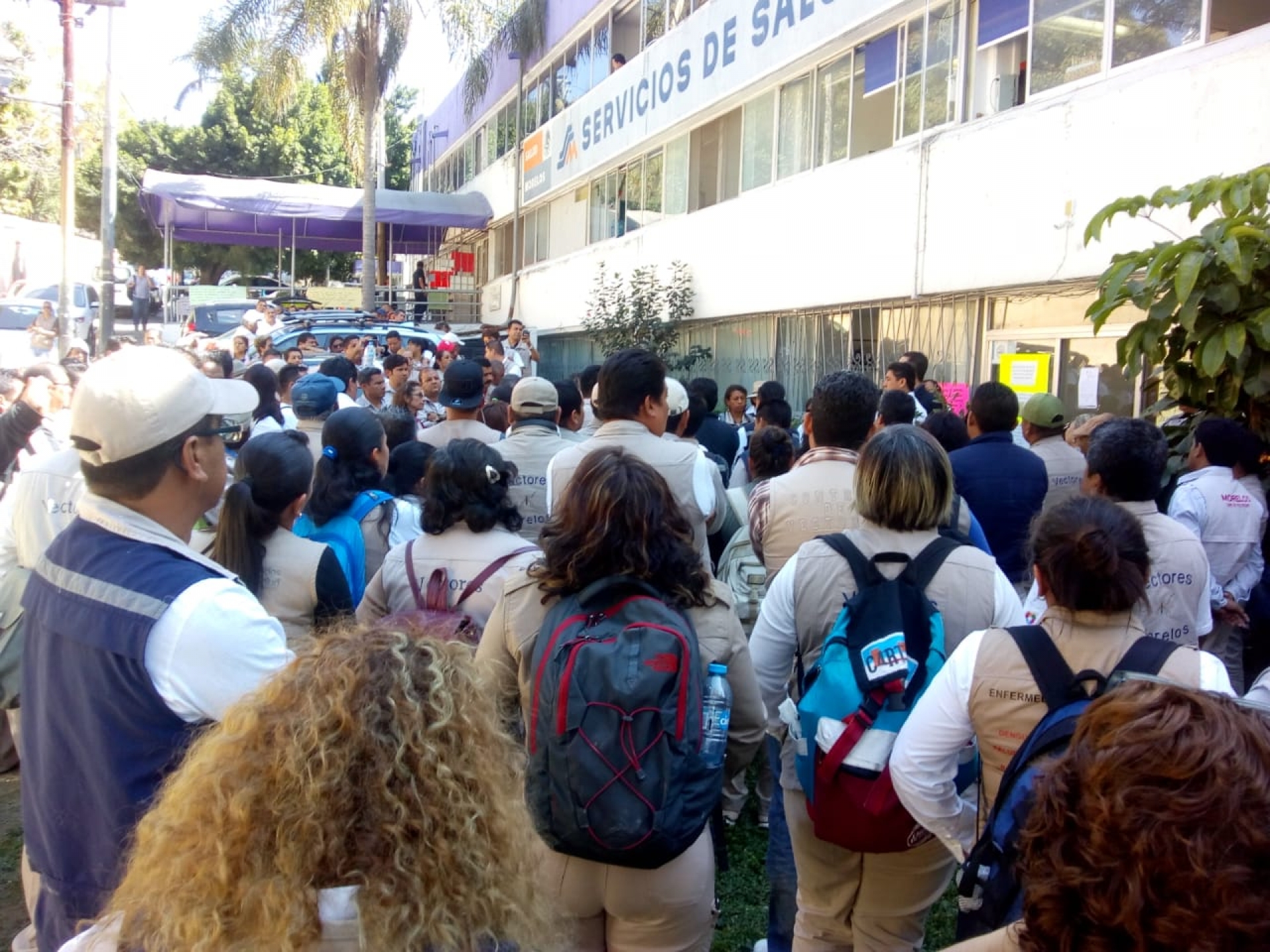 Se manifiestan trabajadores del programa de vectores en oficinas de SSM