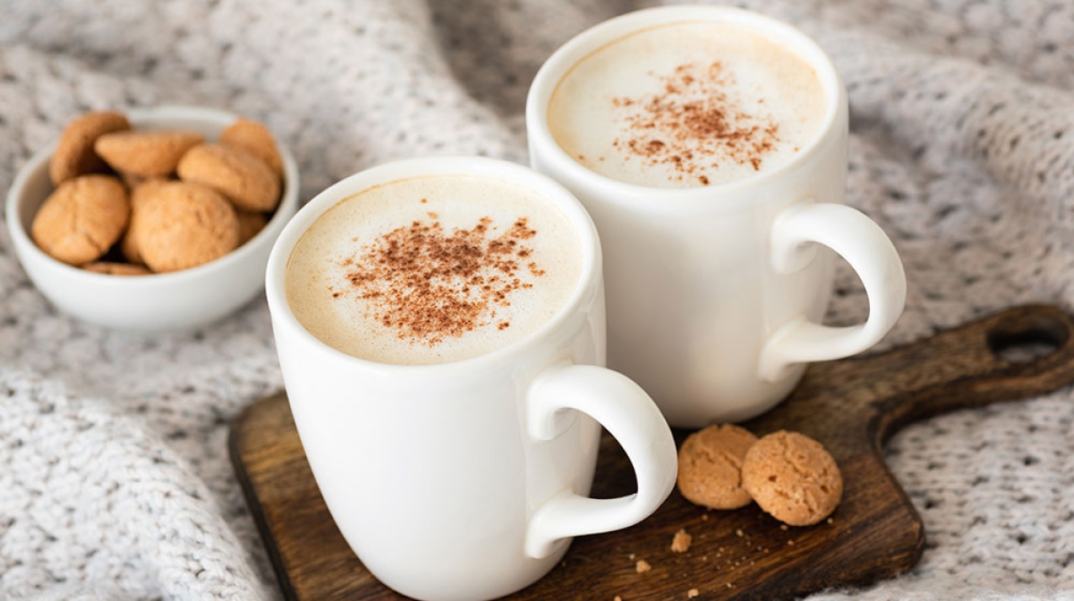 Despídete del frío con este atole de coco; te decimos cómo prepararlo