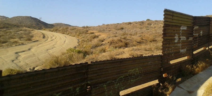El número de mexicanos que salen de EU supera a los que entran