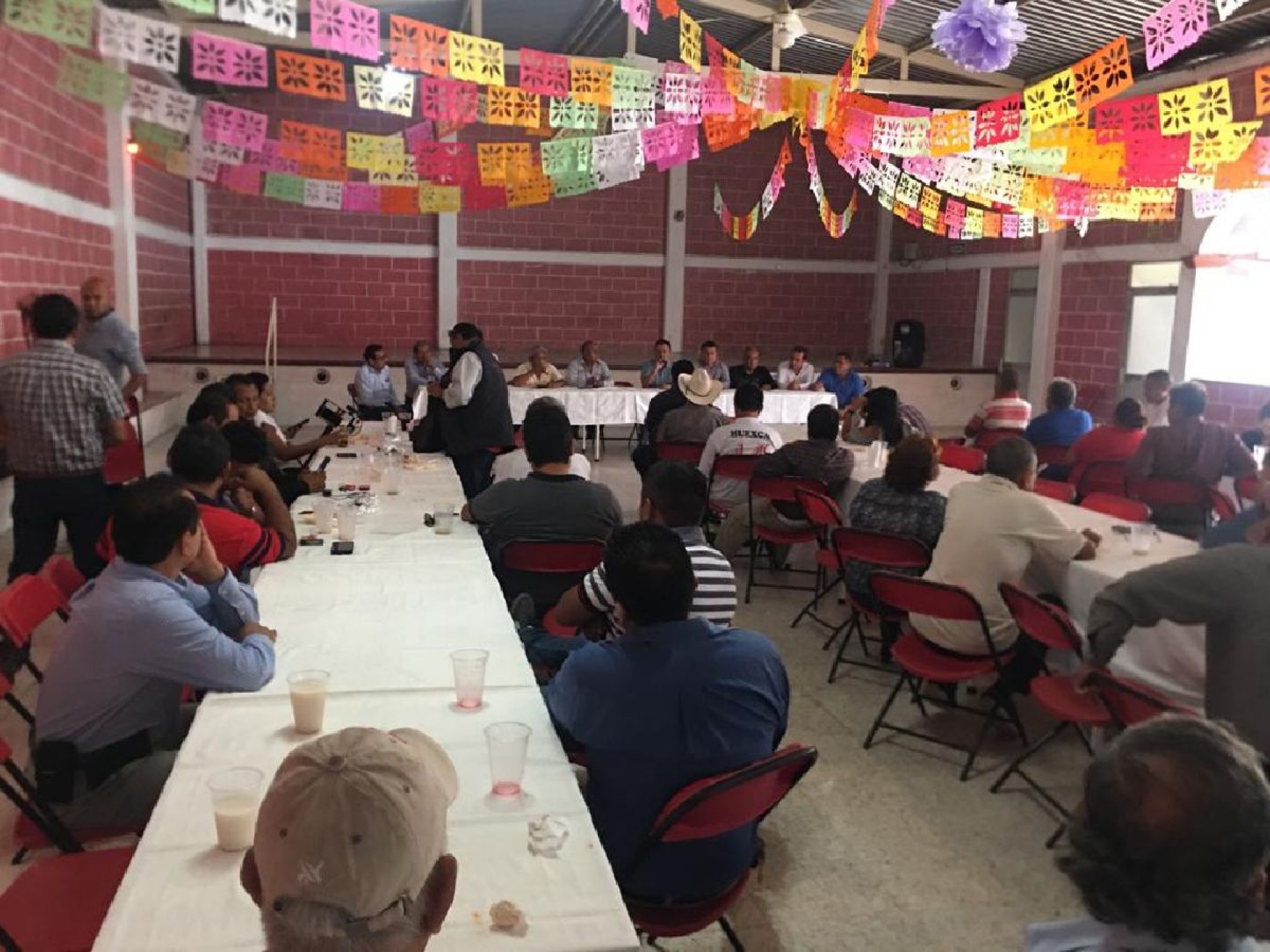 Preparan transportistas paro nacional contra excesos de autoridades