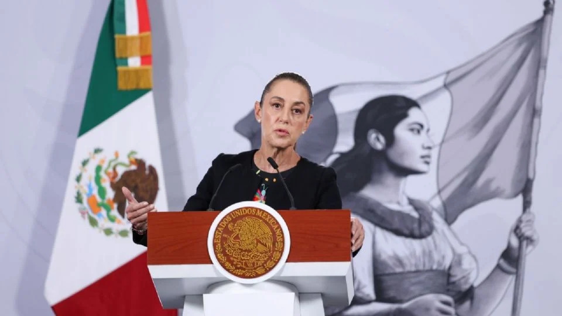 Sheinbaum afirma que los nuevos aranceles no están dirigidos a China