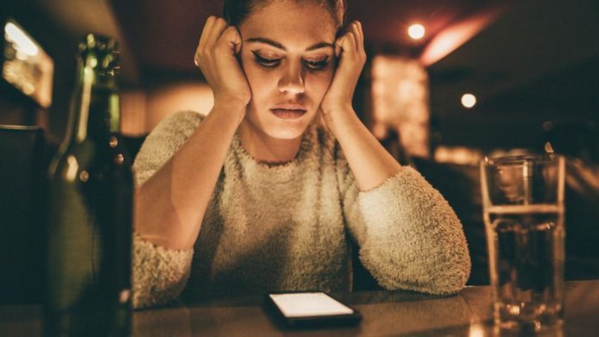 "Siento angustia si no me dan un like"; la adicción a las redes sociales