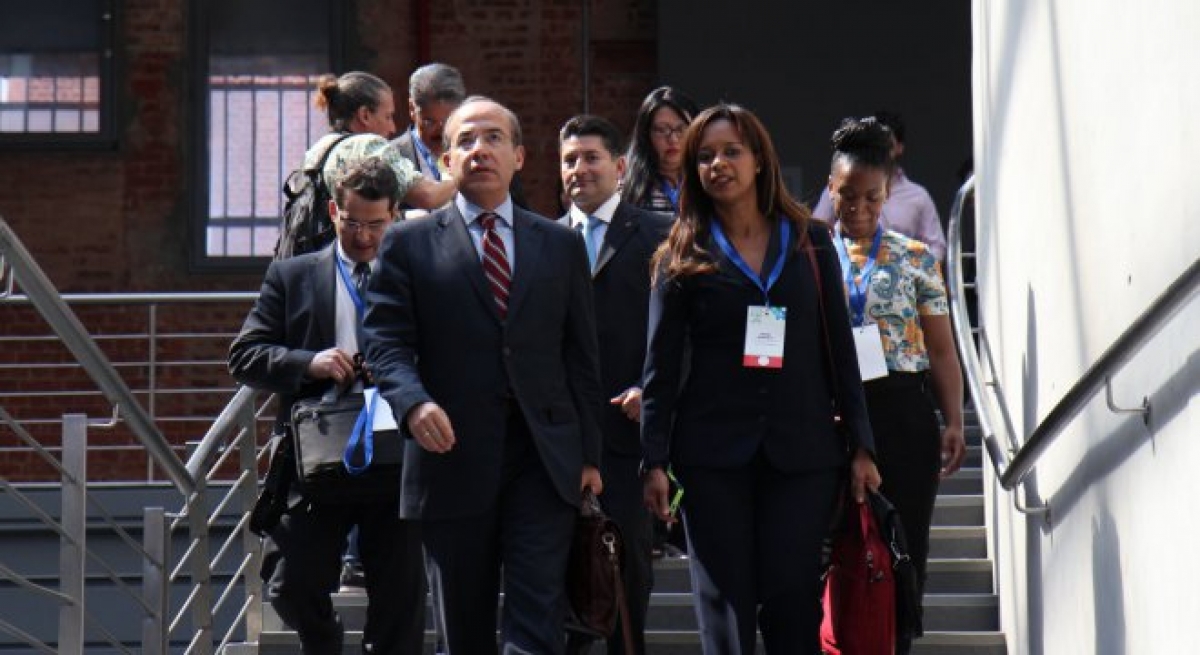 Vinculan a Felipe Calderón en el caso de Odebrecht y los sobornos a Pemex
