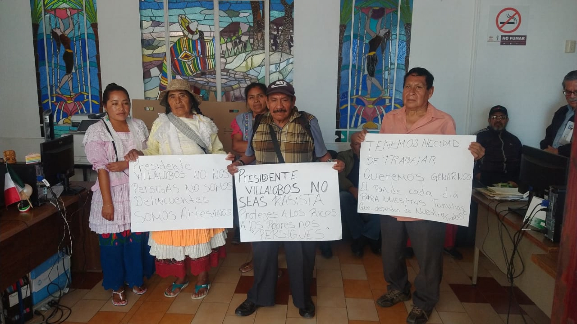 Se manifiestan artesanos en el Ayuntamiento de Cuernavaca