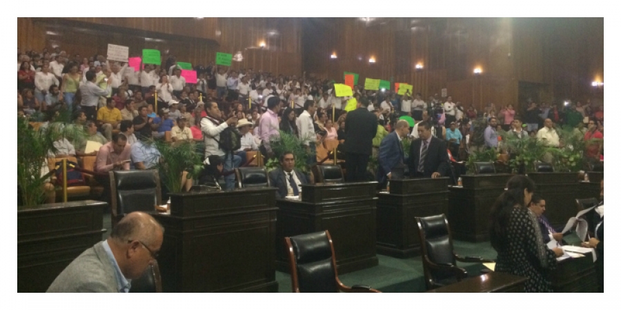Sindicalizados protestan y exigen que no se apruebe la reforma a la Ley del Servicio Civil