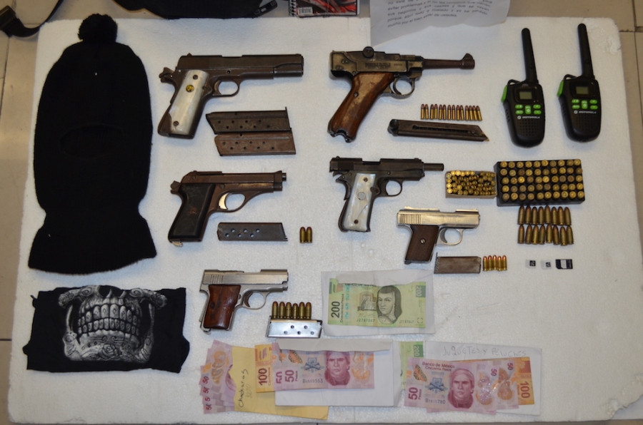 Consignan ante juez a un hombre que fue detenido con armas