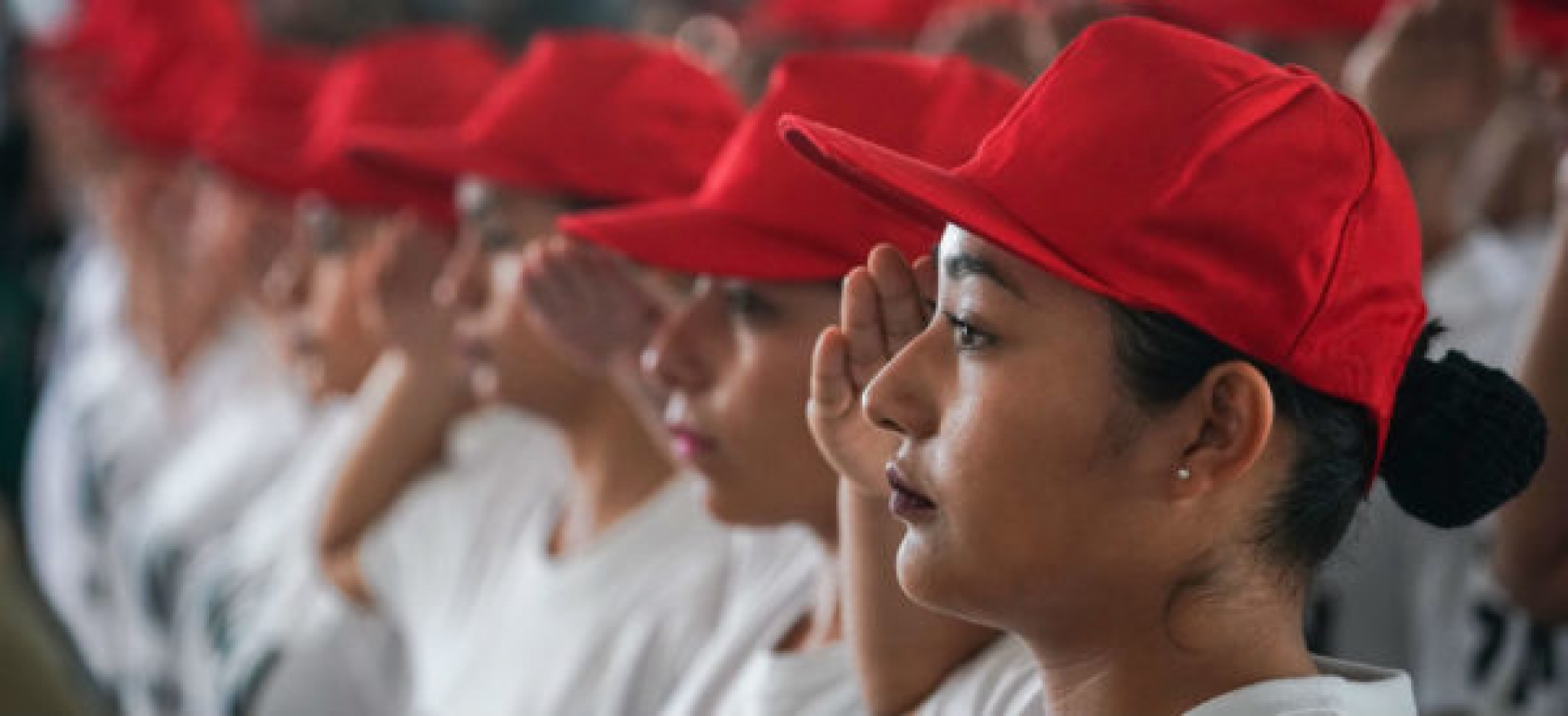 Por equidad de género, senadores de PT proponen servicio militar obligatorio para mujeres
