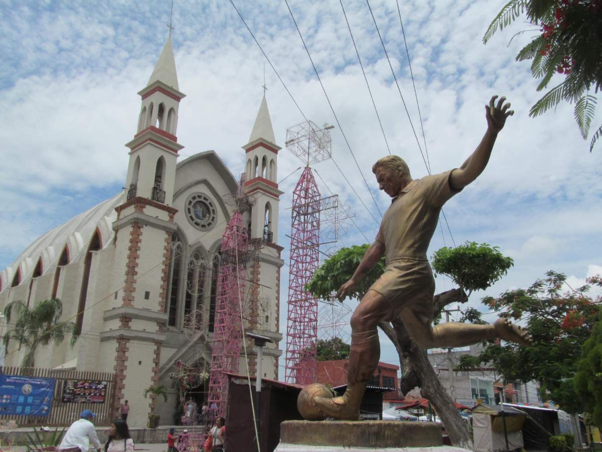 Mínimo, el festejo por aniversario de la fundación de Zacatepec