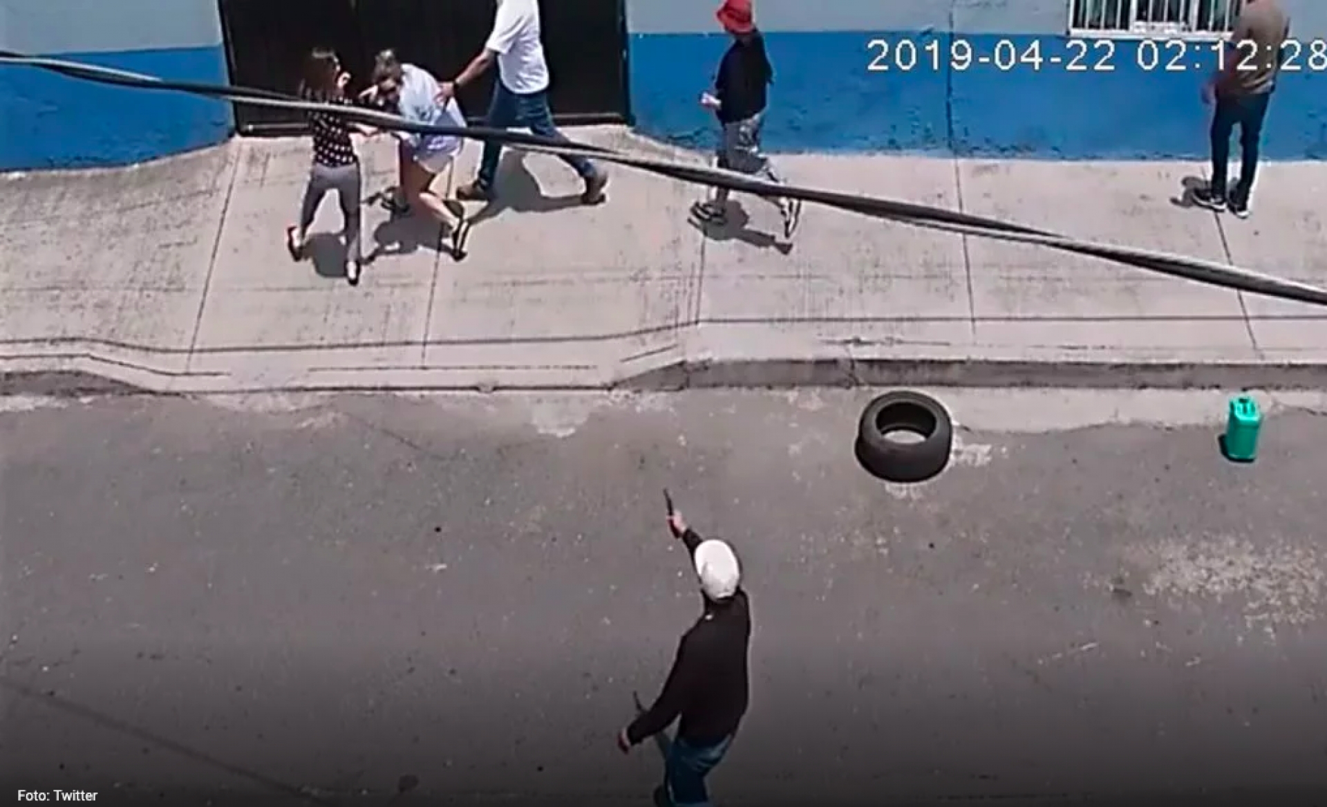 VIDEO: Asaltan a publicistas mientras grababan comercial en Azcapotzalco