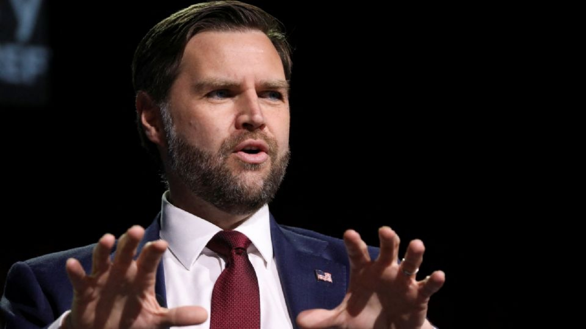 Retrasan visita de JD Vance a Pakistán en medio de diálogo con Irán