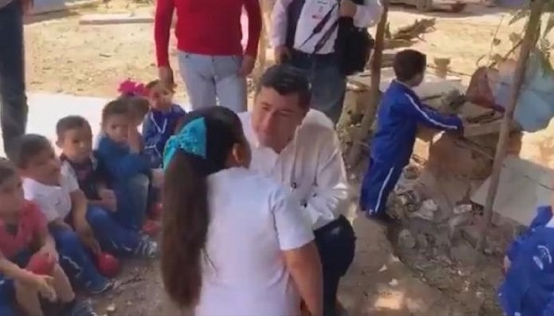 VIDEO: Alcalde de Ahome, Sinaloa le dice a menor de edad que tiene una obesidad ‘espantosa y horrible’