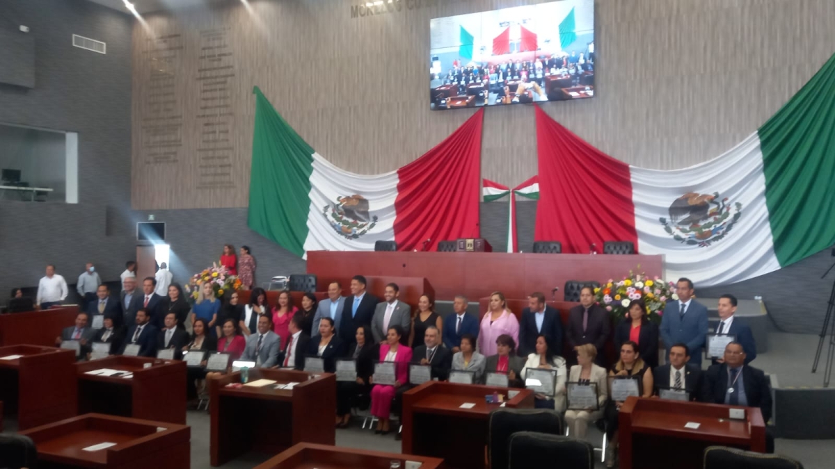 Entrega Congreso local Premio Estatal de Abogados 2022 'Antonio Díaz Soto y Gama'