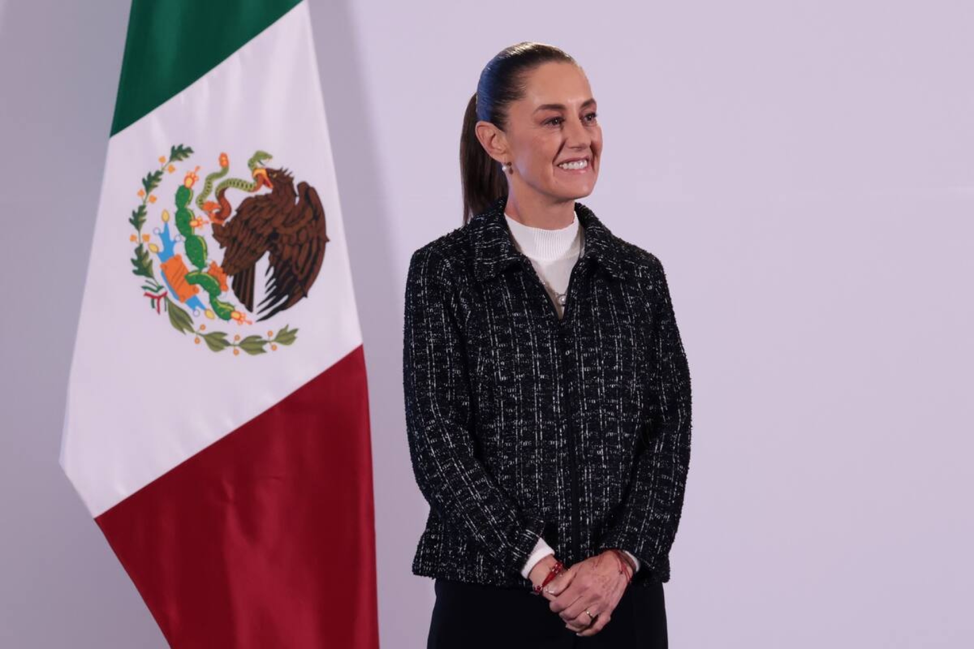 Sheinbaum sobre viaje de Monreal en helicóptero: 'Debemos ser un ejemplo a la sociedad'