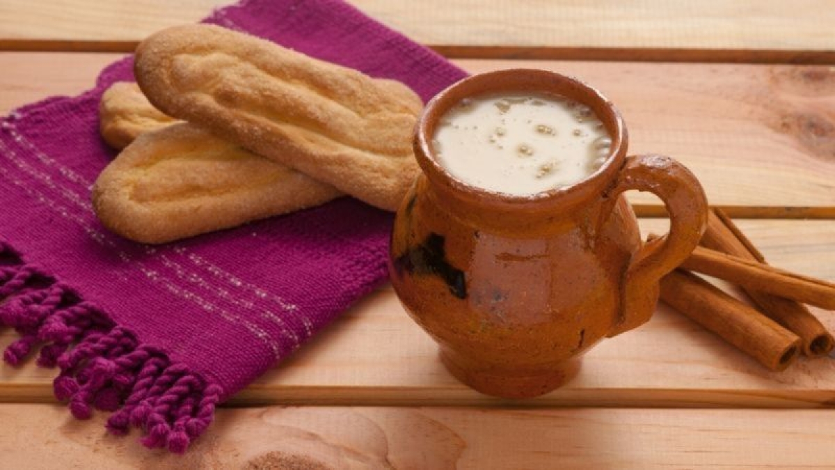 Prepara un rico atole de avena para empezar los días fríos; esta es la receta