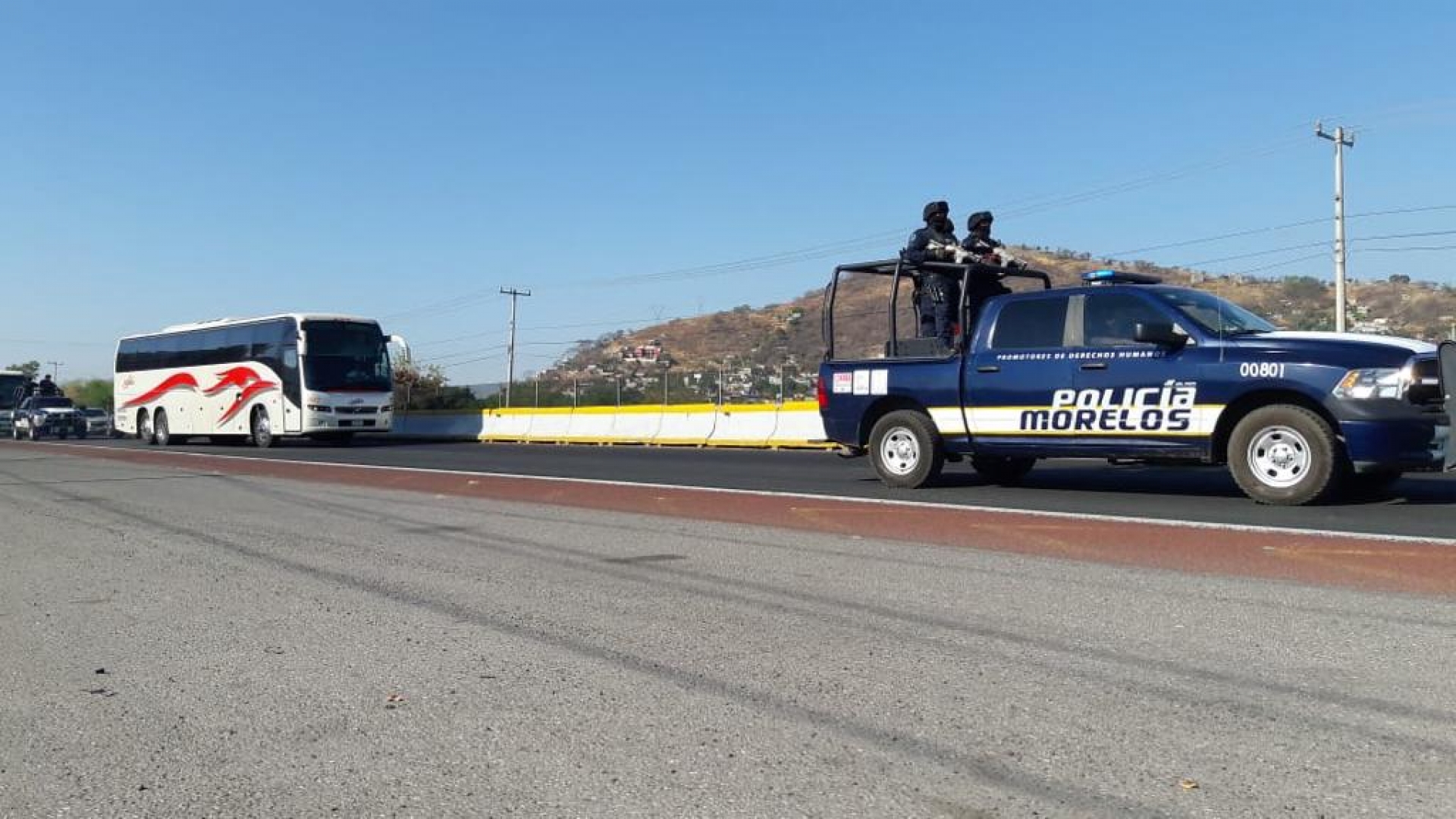 Traslada CES a 30 internos del Cereso Morelos a distintos penales