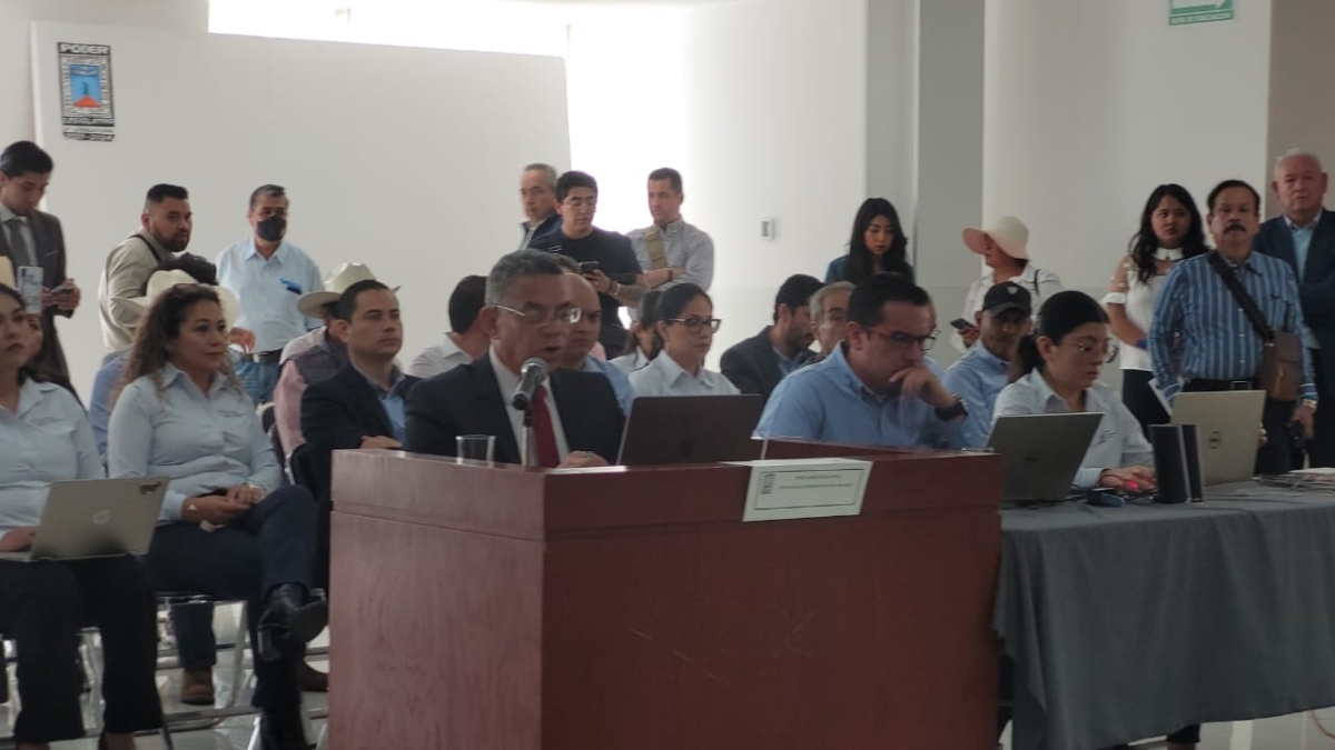 Comparece encargado de despacho de Ceagua en el Congreso local