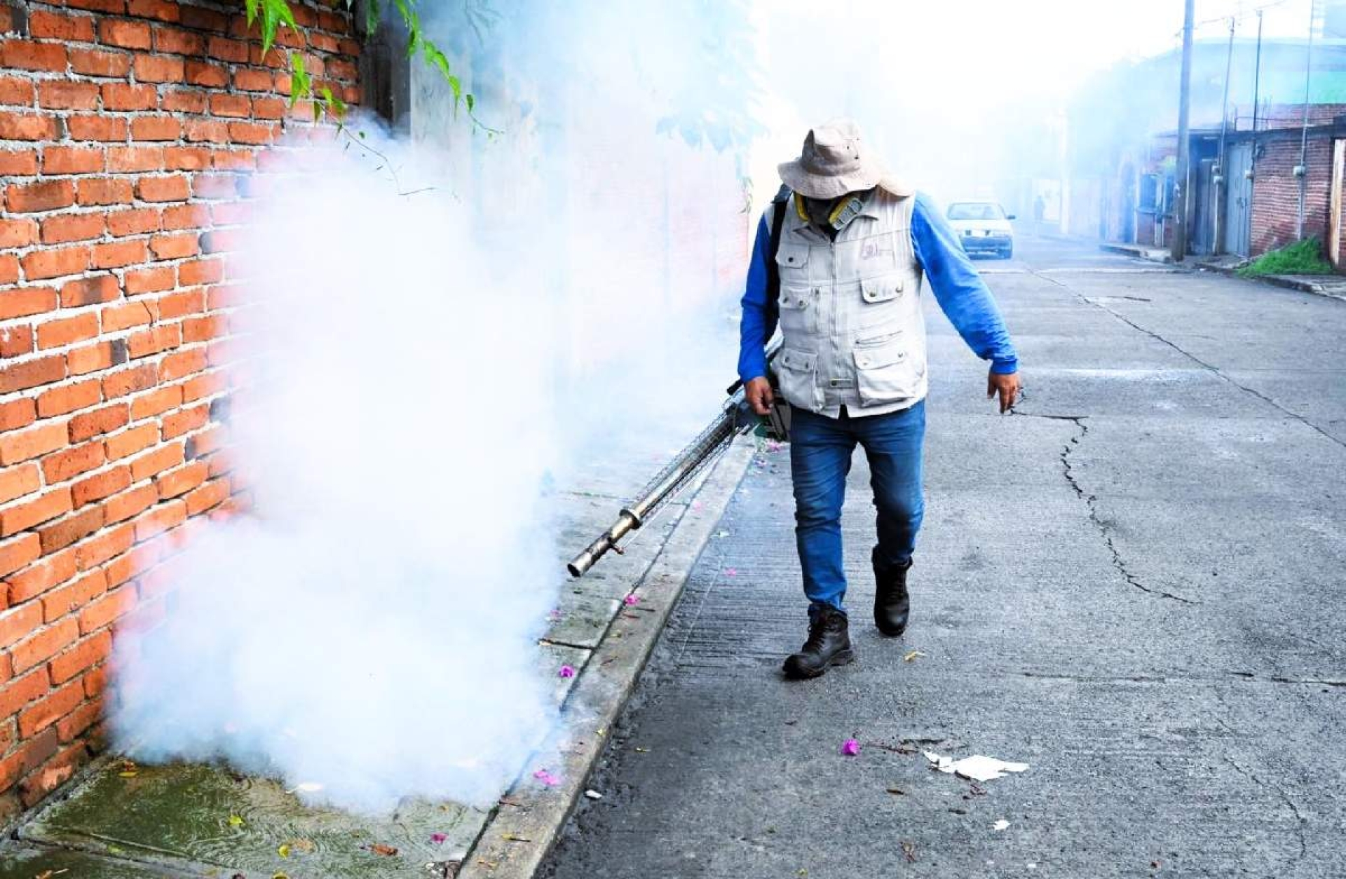 Inicia megaoperativo contra el dengue en Cuautla
