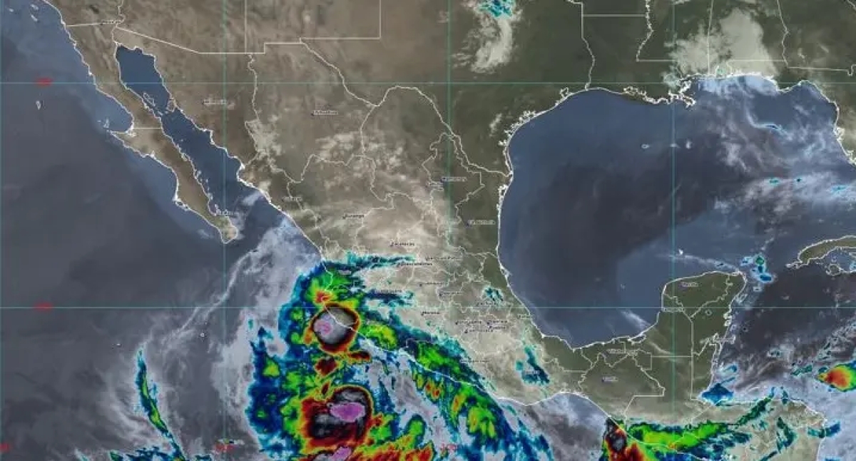 Huracán 'Blas' avanza por Michoacán y Colima; se prevén lluvias torrenciales