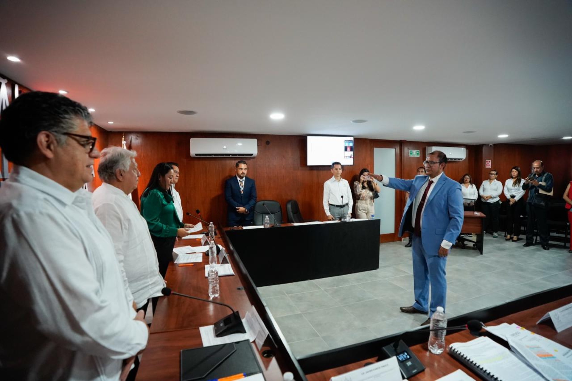 Rinde protesta presidente del OAJ como integrante del comité coordinador del SAEM