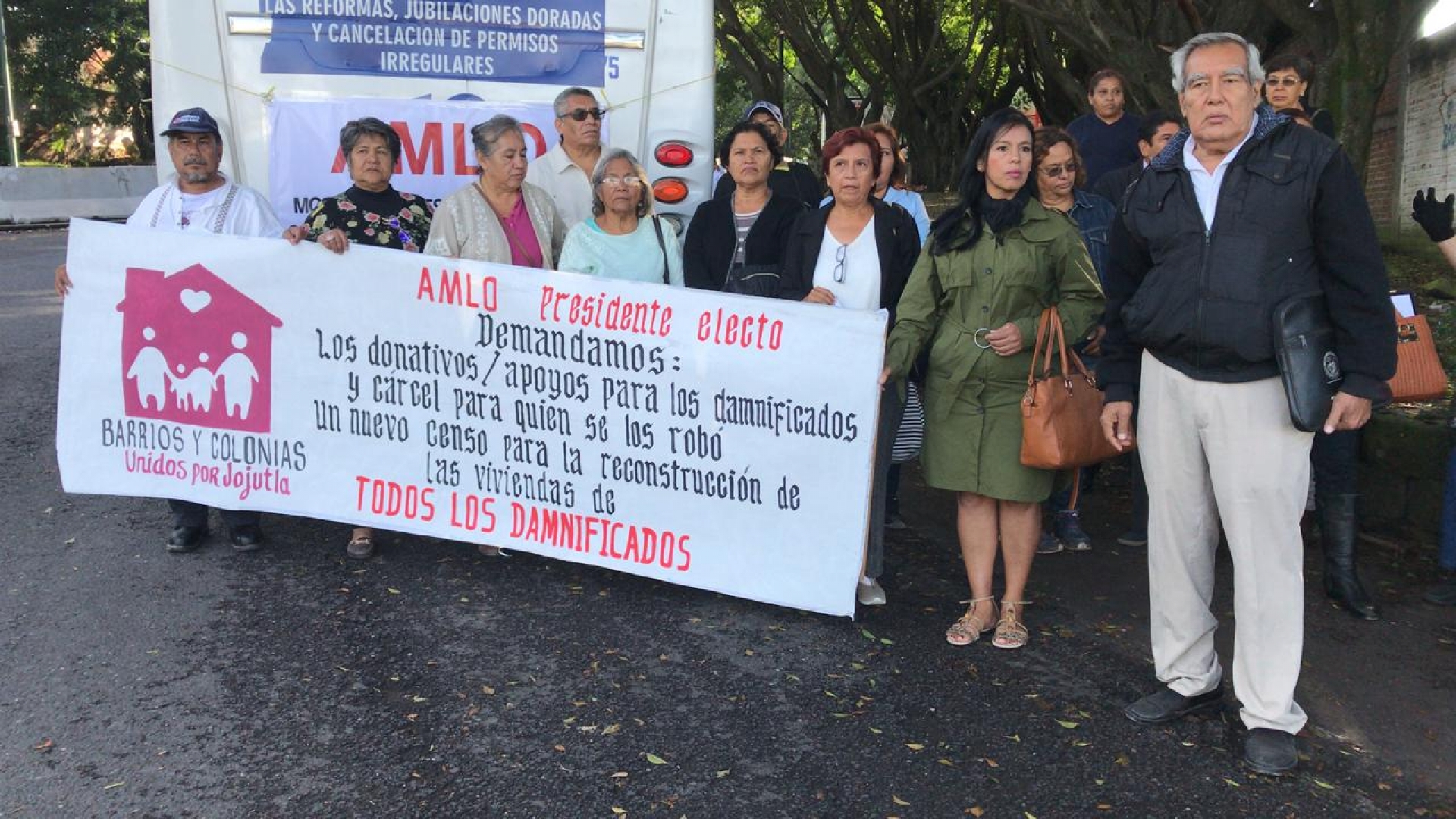 Pedirán damnificados a AMLO se investigue destino de donativos