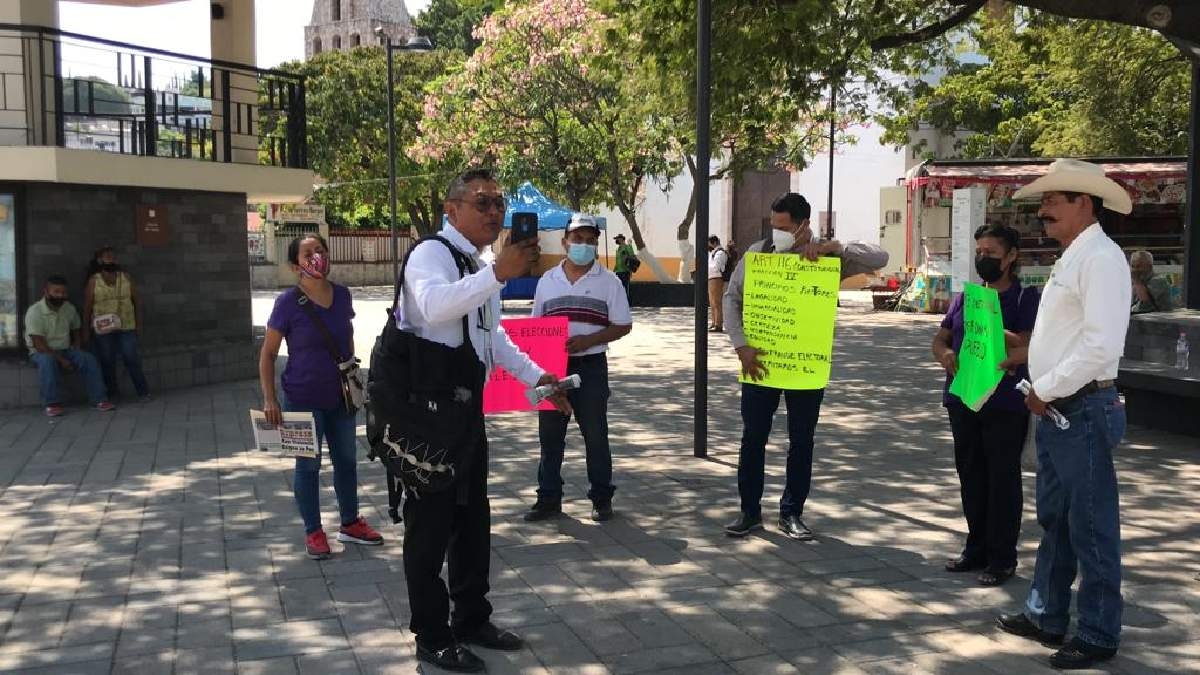 Amagan con suspender elección de ayudantes en Ayala