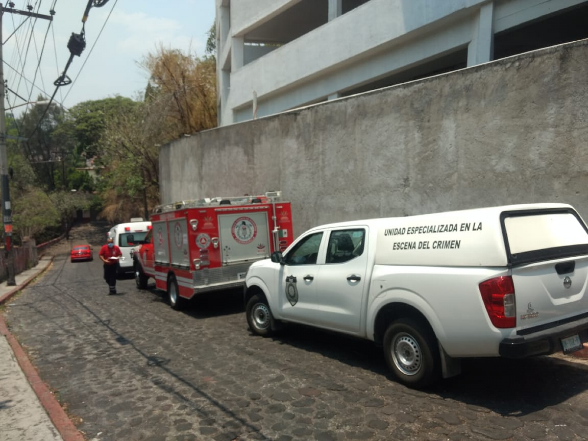 Encuentran un cadáver en una barranca en El Miraval, en Cuernavaca