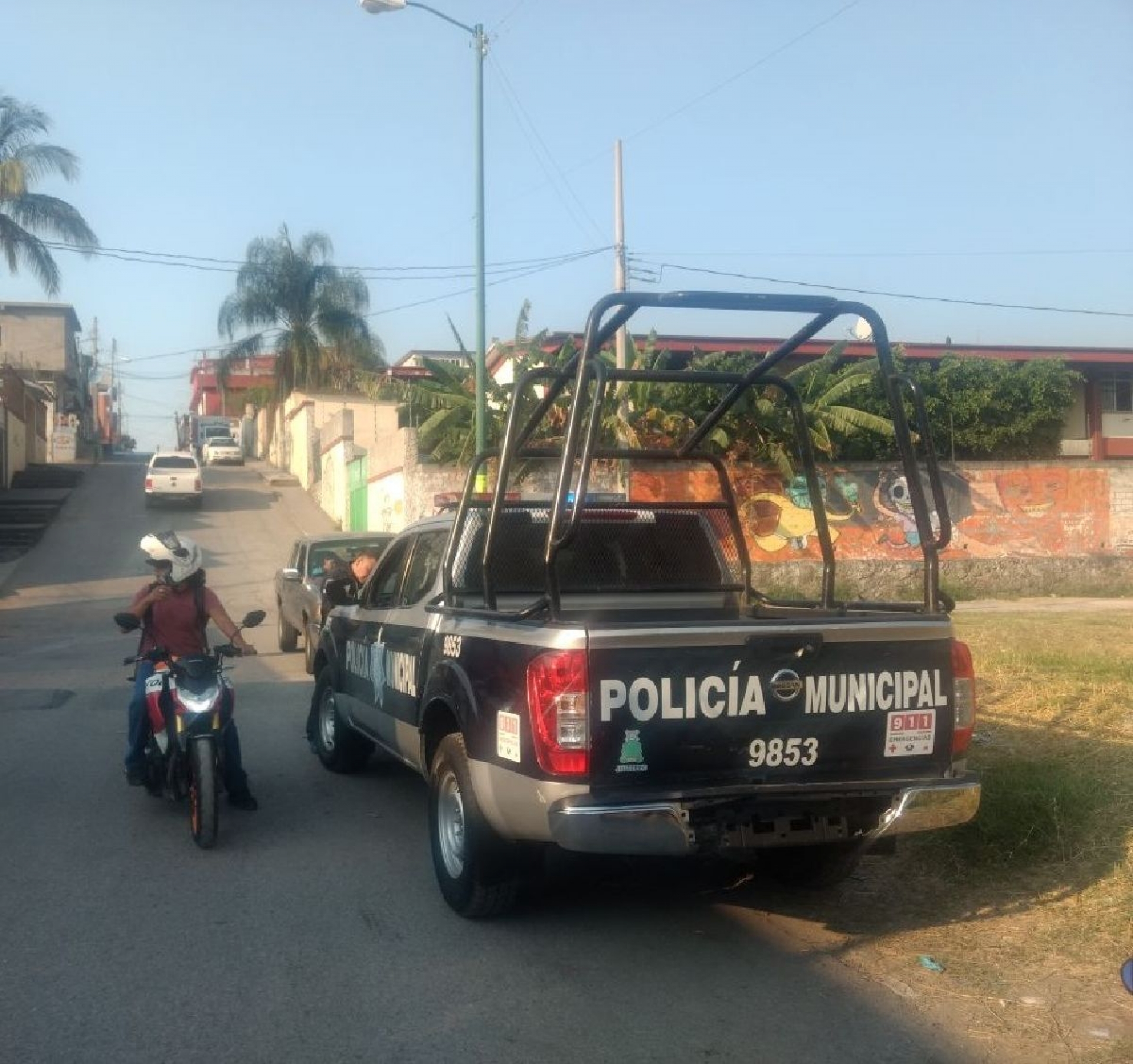 Abandonan un cadáver amordazado en Tejalpa