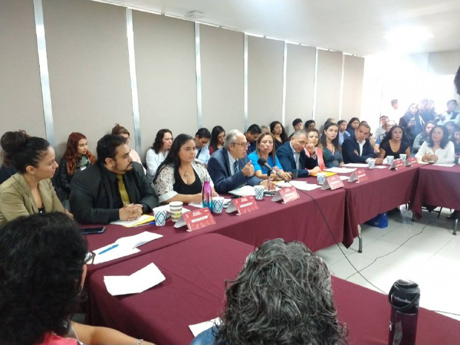 Efectúan foro sobre el reconocimiento de los animales como seres sintientes