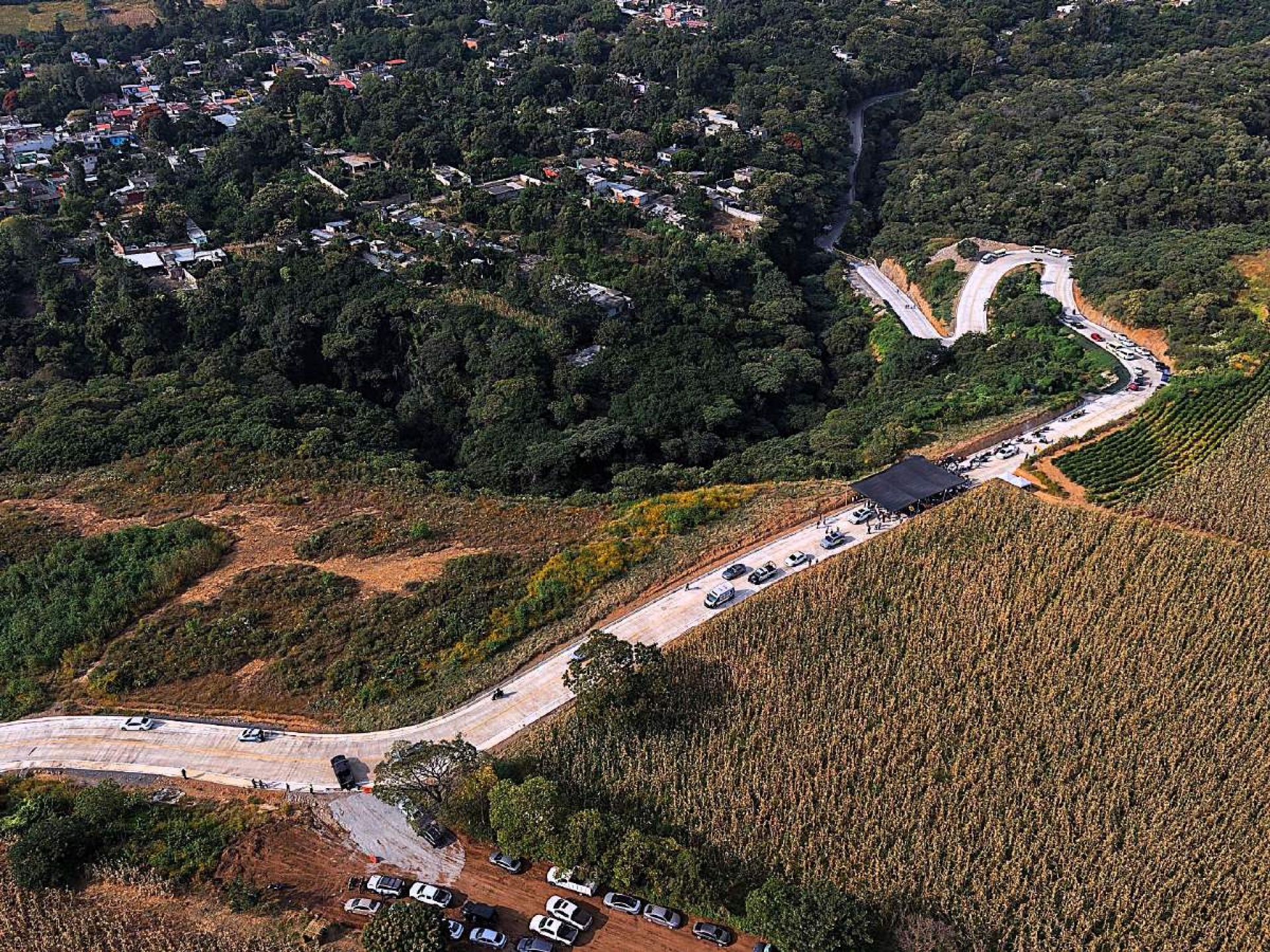 Inaugura Margarita González Saravia carretera a Xochitlán en Yecapixtla