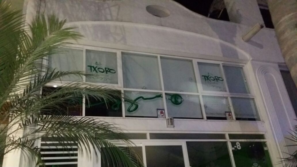 Balean oficinas de “El Txoro Matutino”