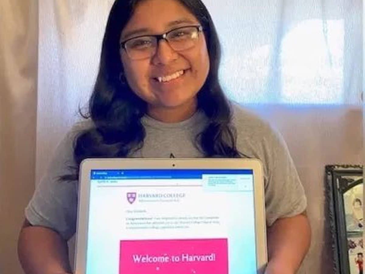 Elizabeth Esteban, la joven purépecha que fue aceptada en Harvard