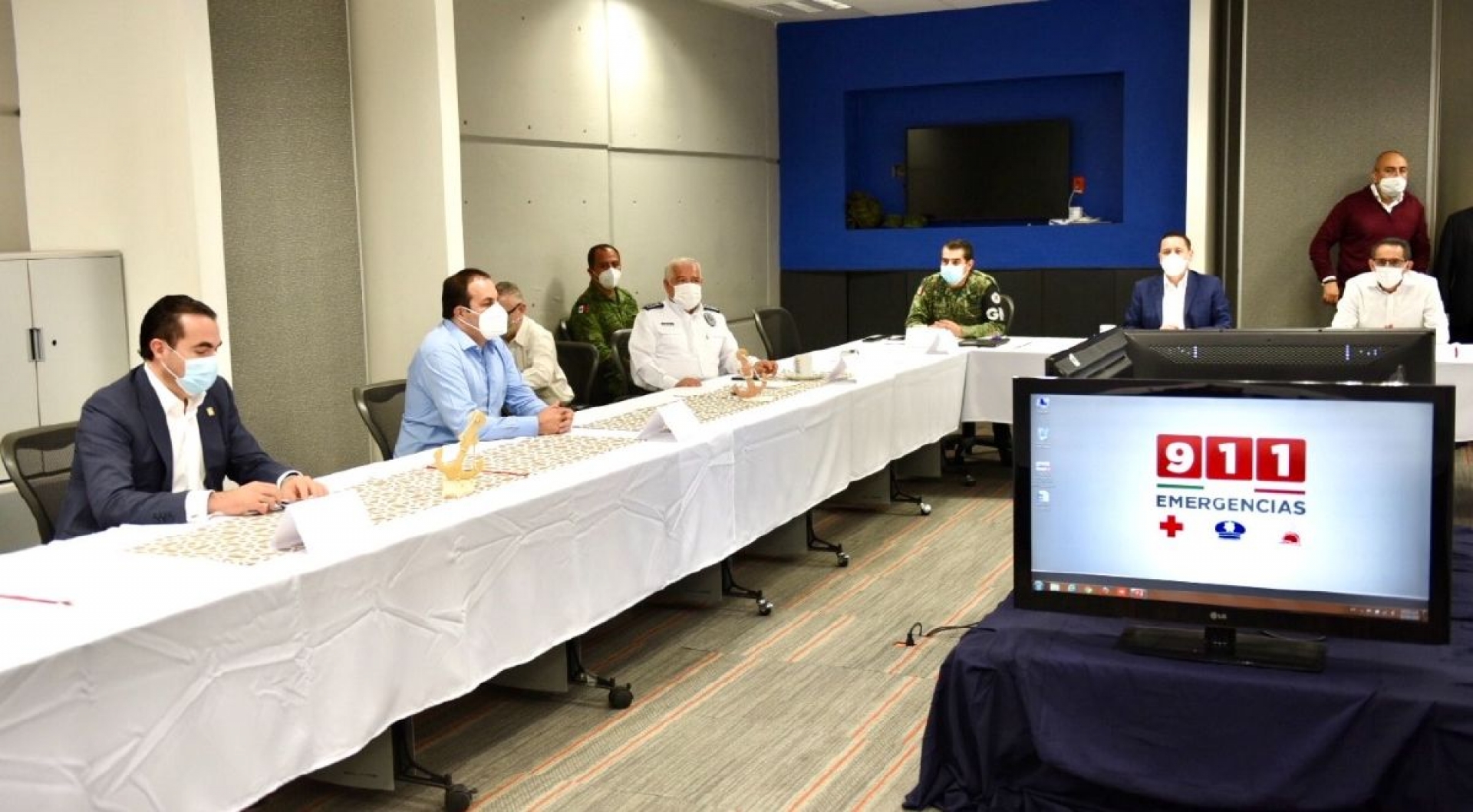 Convoca Cuauhtémoc Blanco a quedarse en casa