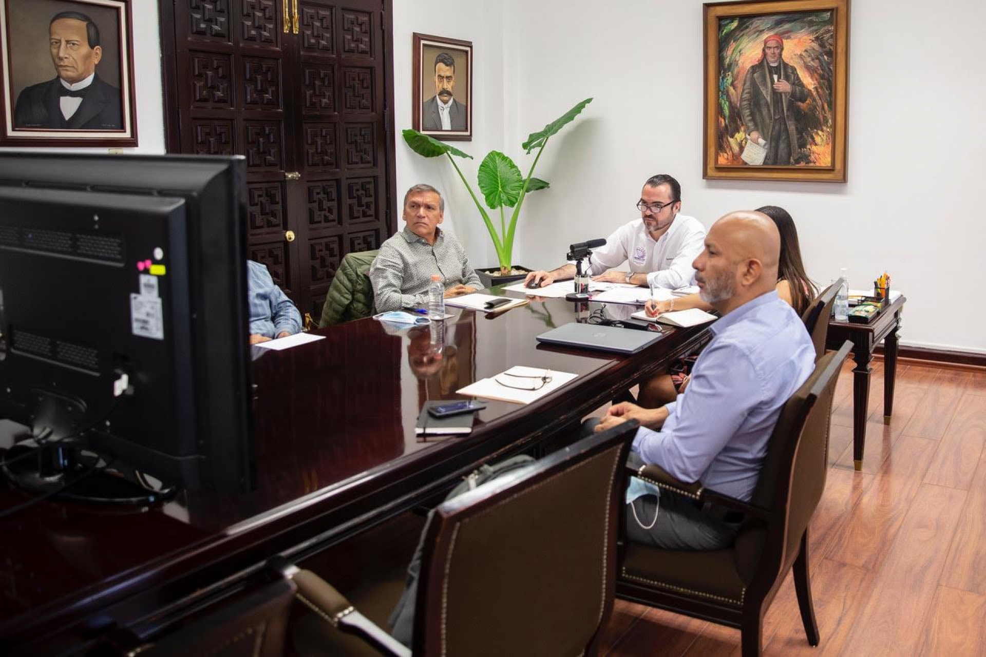 Gestiona gobierno estatal recursos para concluir construcción de edificio principal de la UAEM