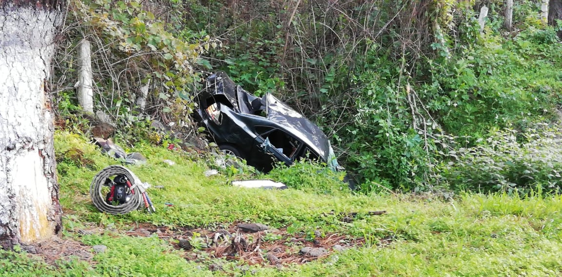 Fallece mujer en volcadura de automóvil en la autopista México-Cuernavaca