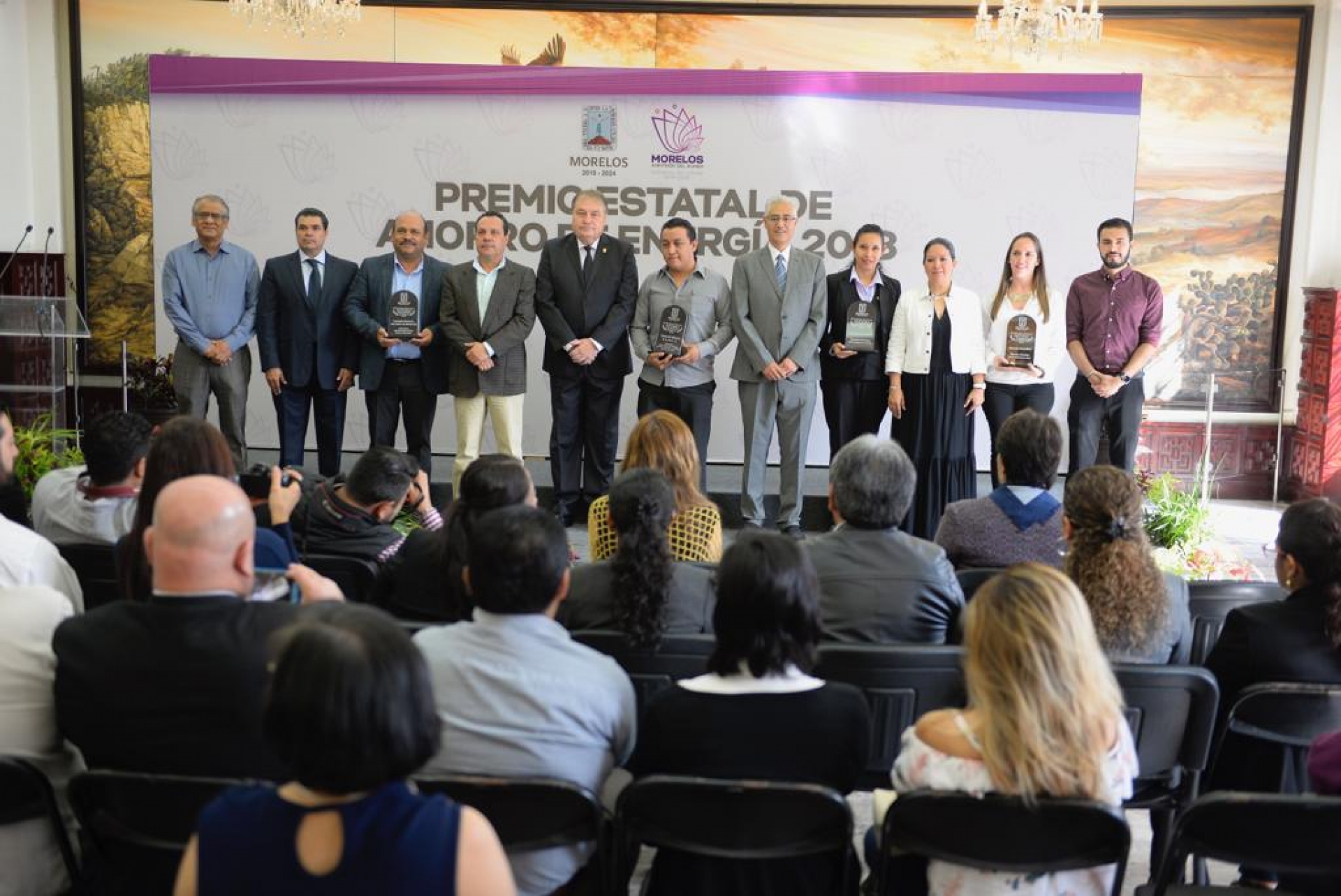 Entregan Premio Estatal de Ahorro de Energía