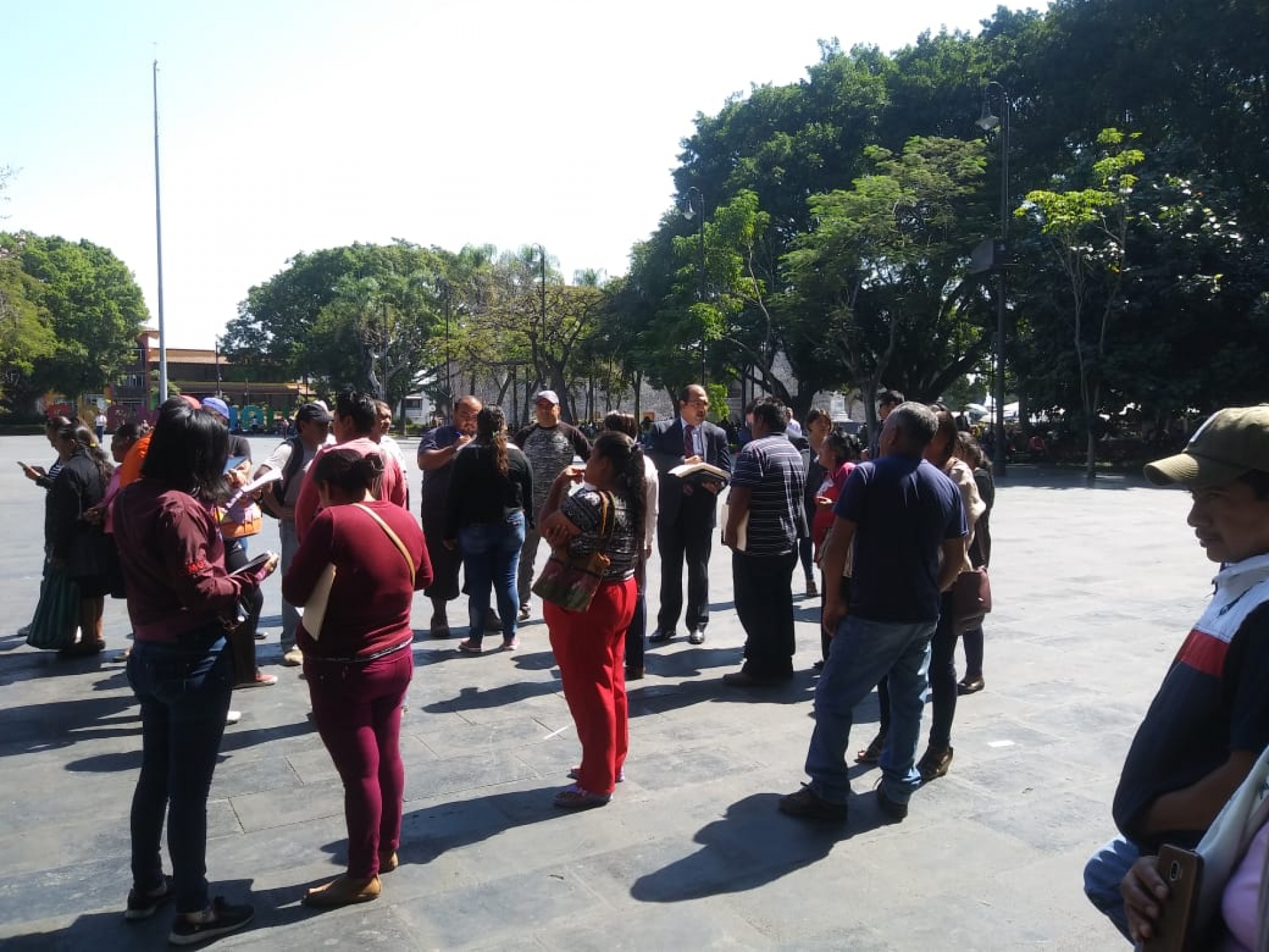 Demandan conservar escuela de Amilcingo en el plantel al que se reubicó