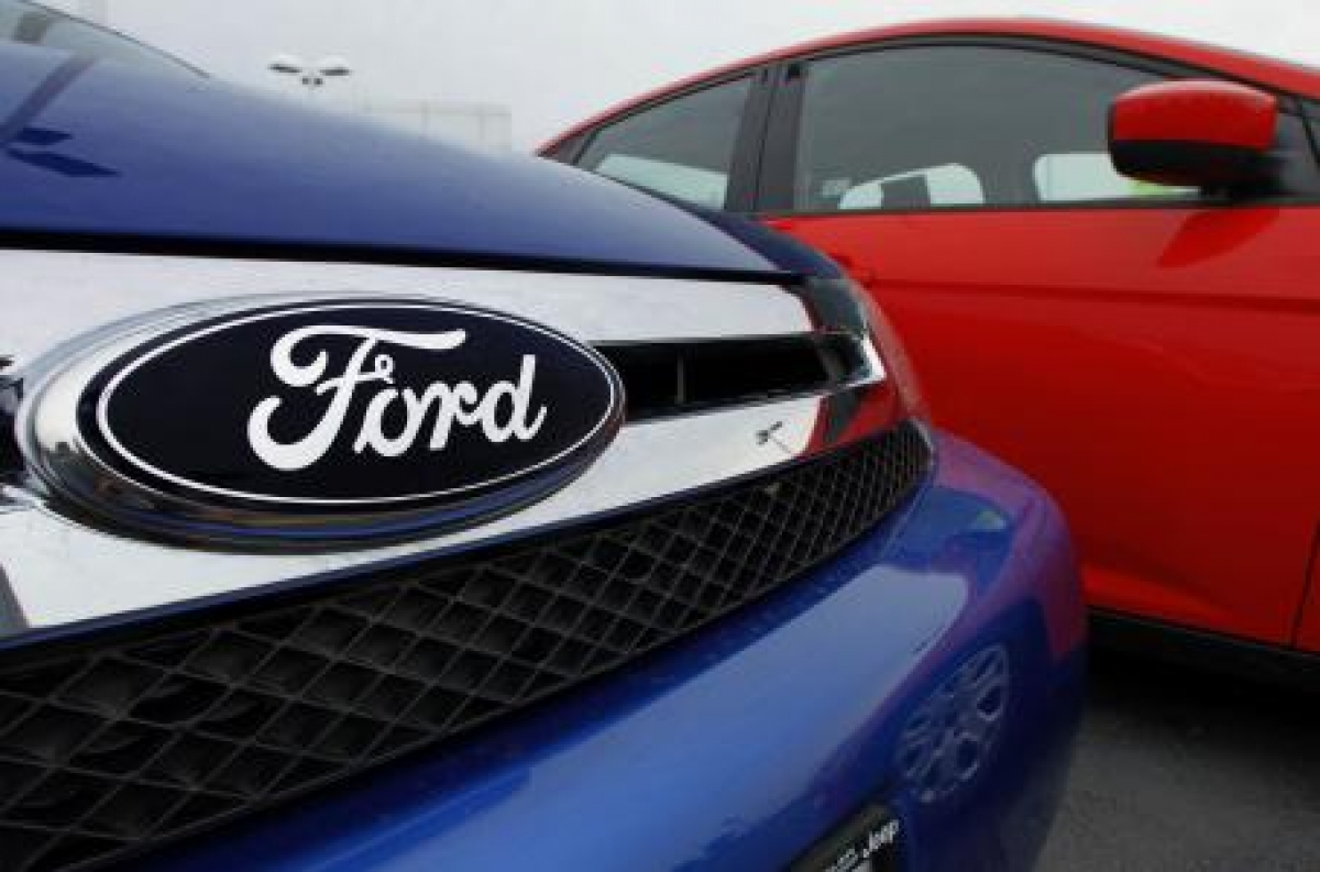 ¿Por qué Ford realizó paros en dos plantas de México?