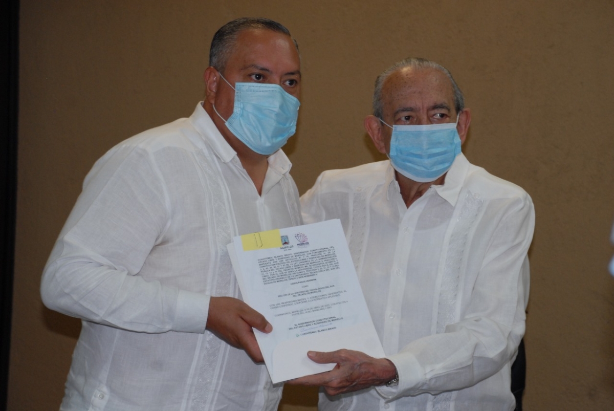 Toman protesta a Osiris Pasos como nuevo rector de la UTSEM