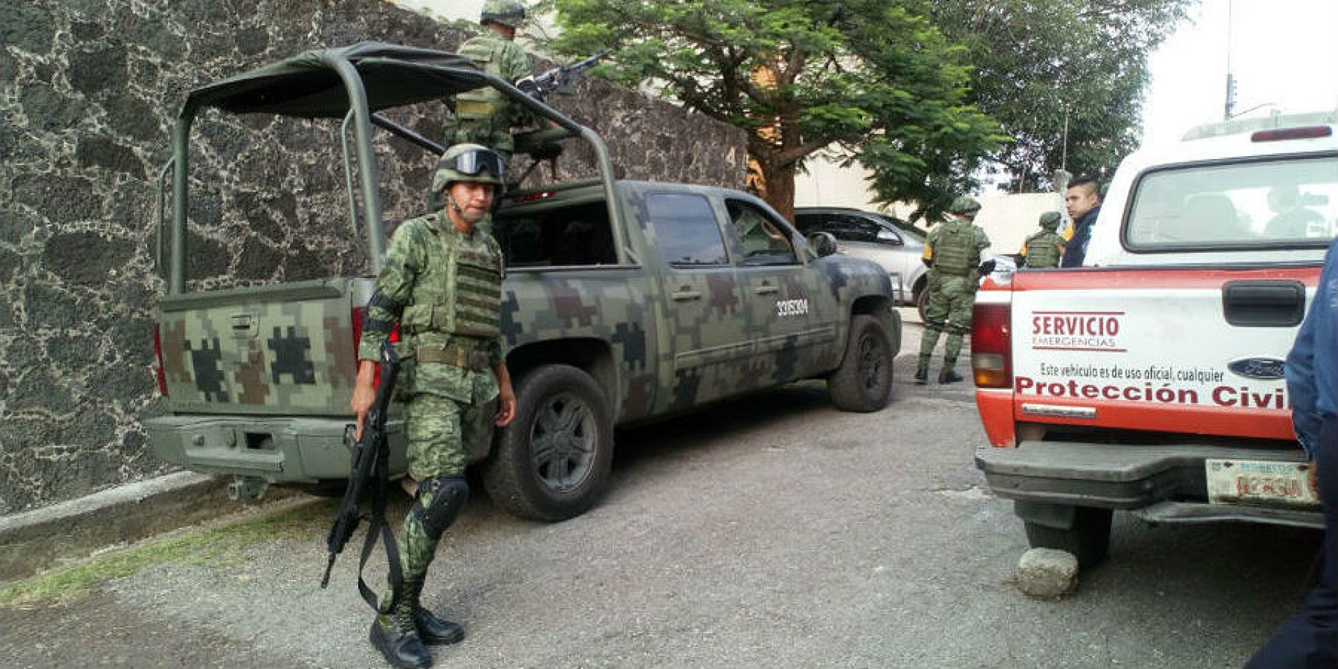 Resultan lesionados dos hombres tras explosión de caldera en una vivienda, en Ahuatepec