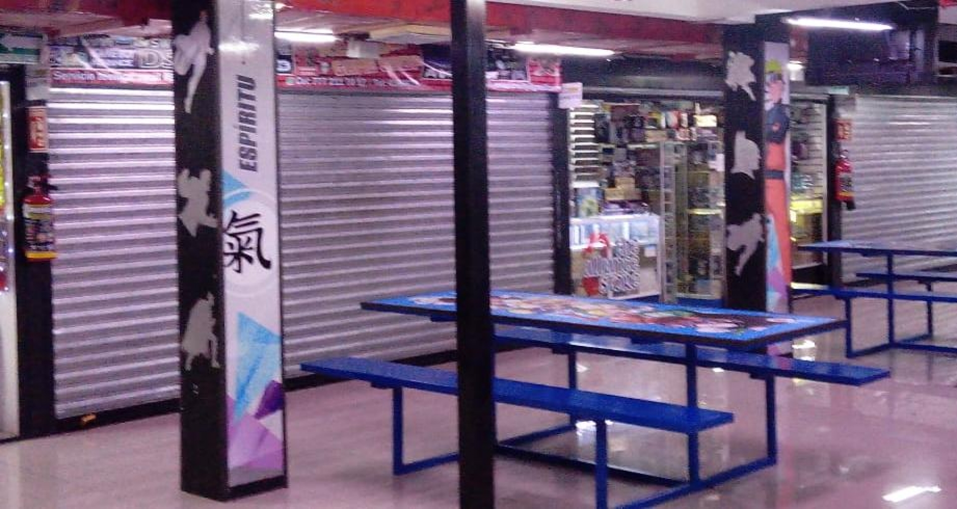 Señalan comerciantes de 'Plaza de la Tecnología' caída drástica en ventas